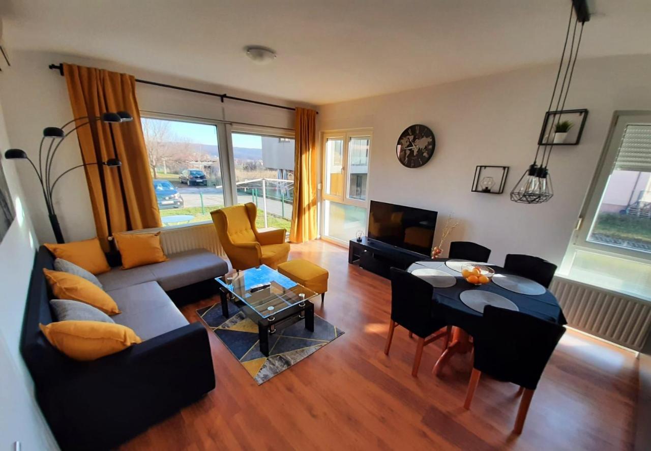Appartamento Apartman Eva Zagabria Esterno foto